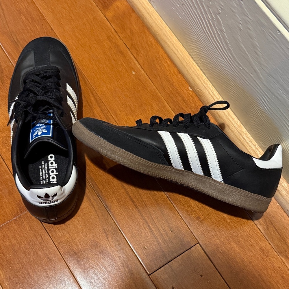adidas dark navy Sneakers with White Stripes and Gum Sole